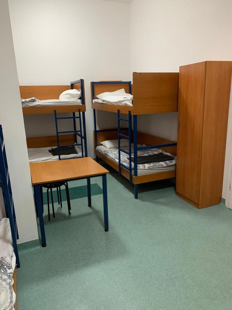 Schronisko Na Wyspie Hostel Wrocław Buitenkant foto
